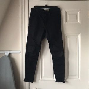 Black 710 Super Skinny LEVIS